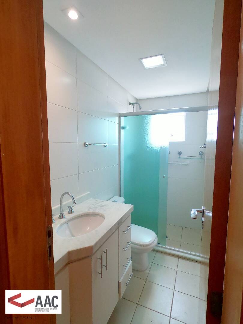 Apartamento para alugar com 3 quartos, 189m² - Foto 17