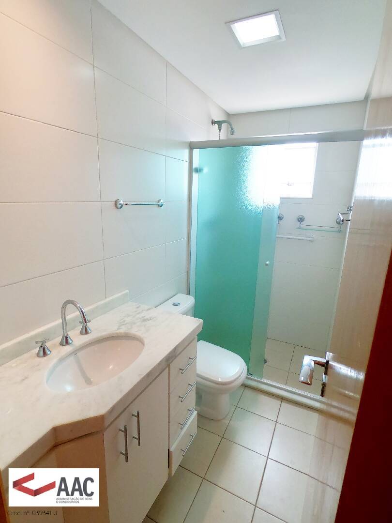 Apartamento para alugar com 3 quartos, 189m² - Foto 18