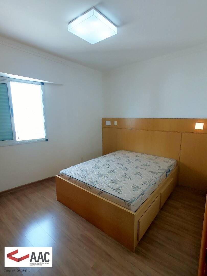 Apartamento para alugar com 3 quartos, 189m² - Foto 22