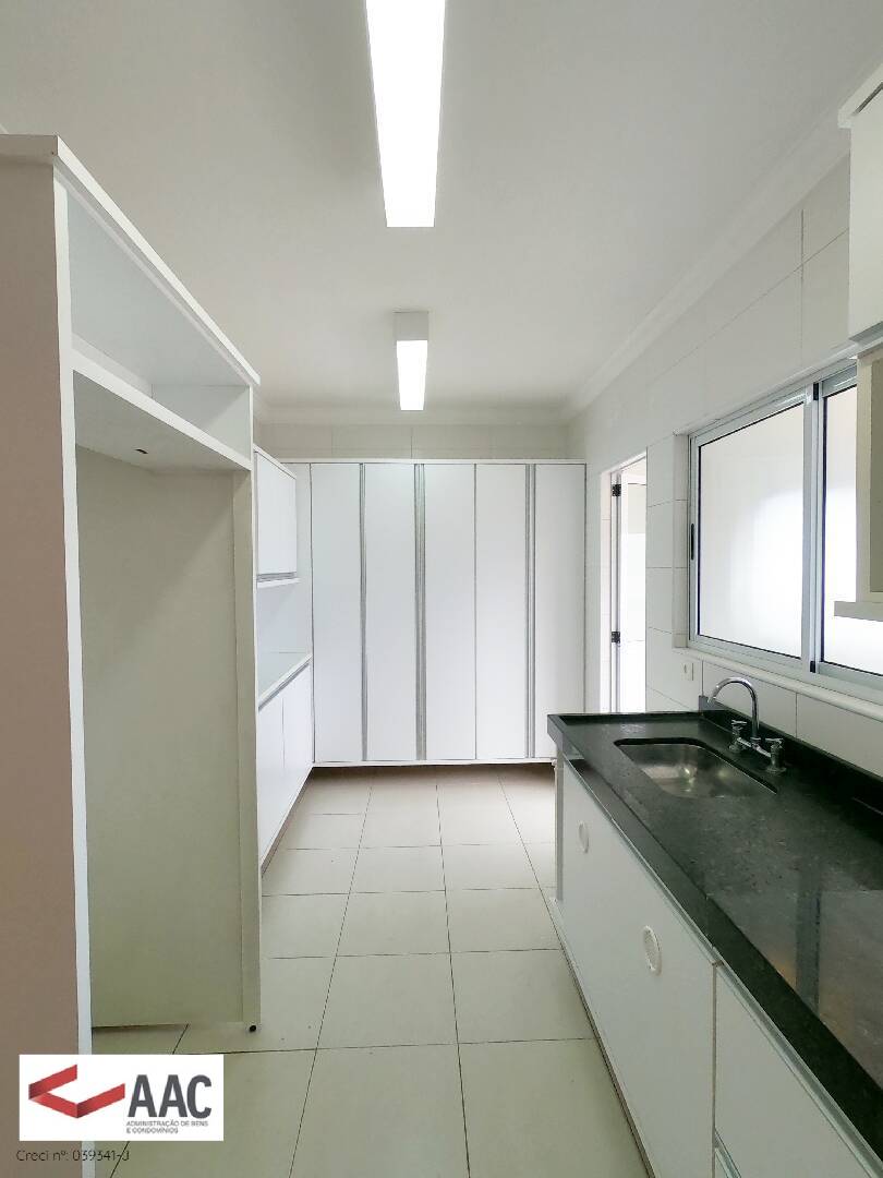 Apartamento para alugar com 3 quartos, 189m² - Foto 33