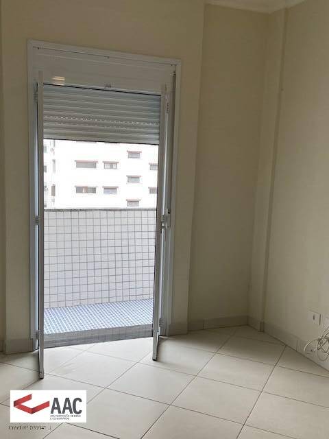 Apartamento para alugar com 2 quartos, 75m² - Foto 10