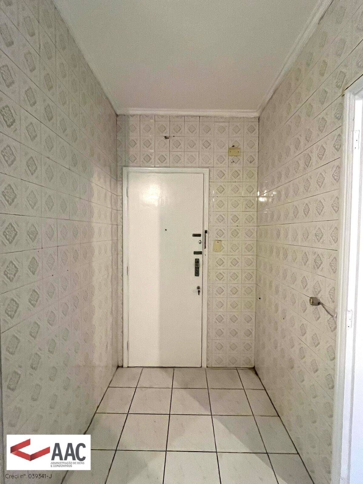 Apartamento à venda com 3 quartos, 211m² - Foto 23