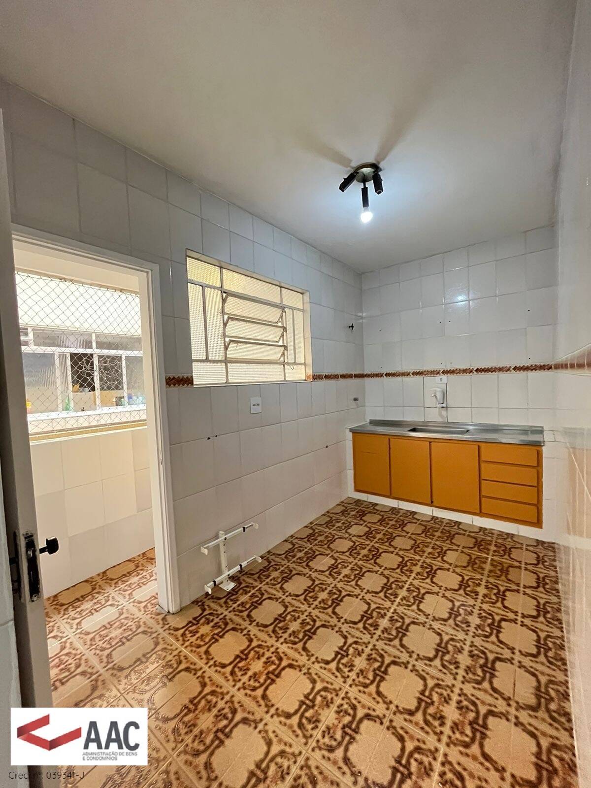 Apartamento para alugar com 2 quartos, 70m² - Foto 14