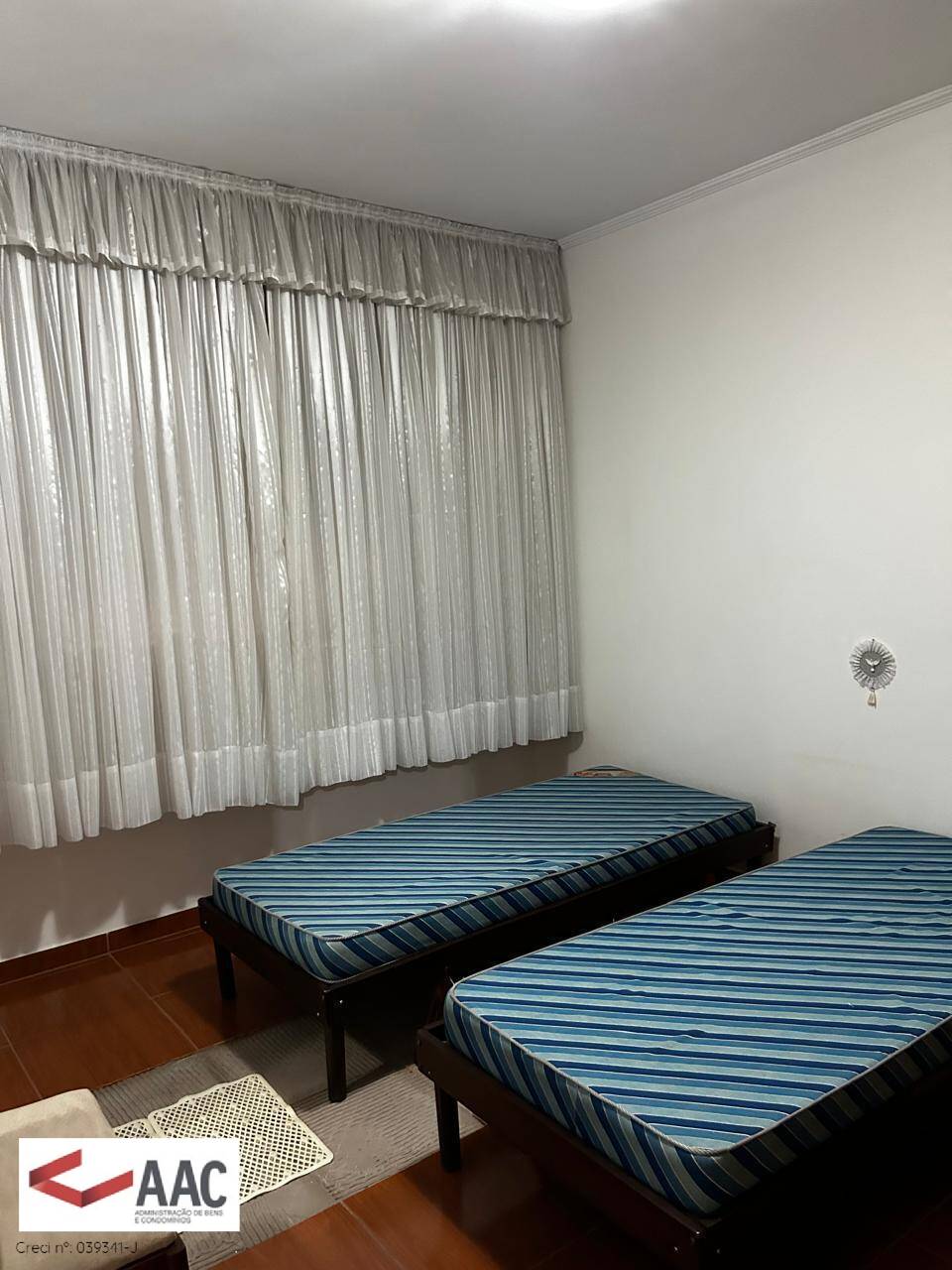 Apartamento para alugar com 3 quartos, 110m² - Foto 11