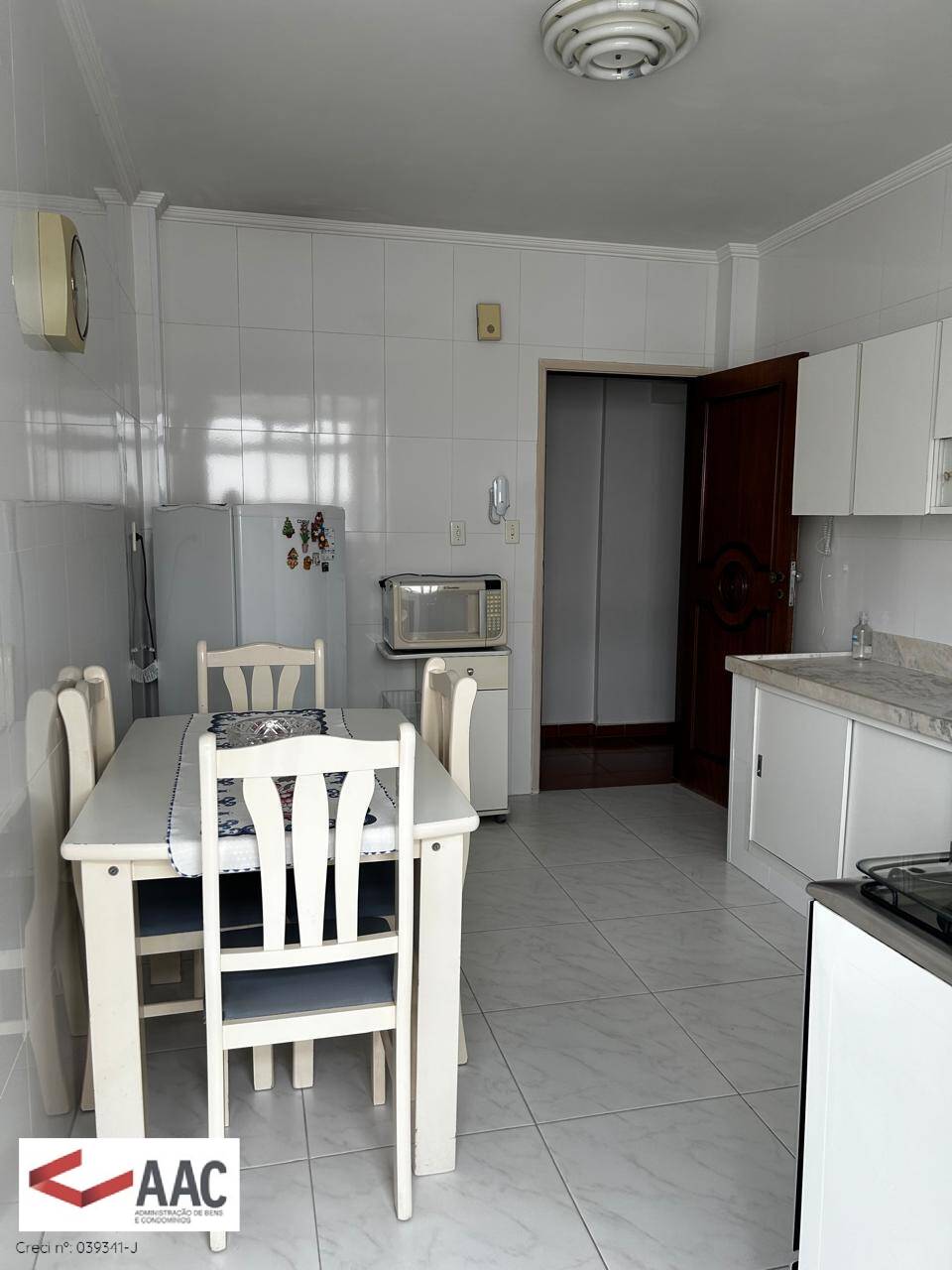 Apartamento para alugar com 3 quartos, 110m² - Foto 19